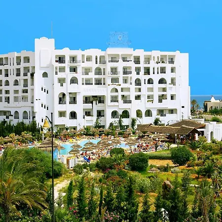 Yasmine Beach-3